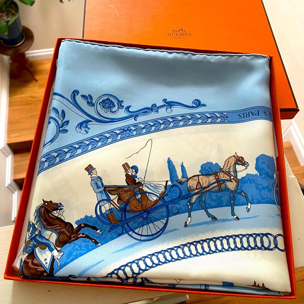 Silk new Vintage Limited Edition series Horse Carriage Hermes Scarf.